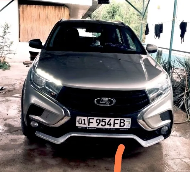 Продам авто LADA X-RAY