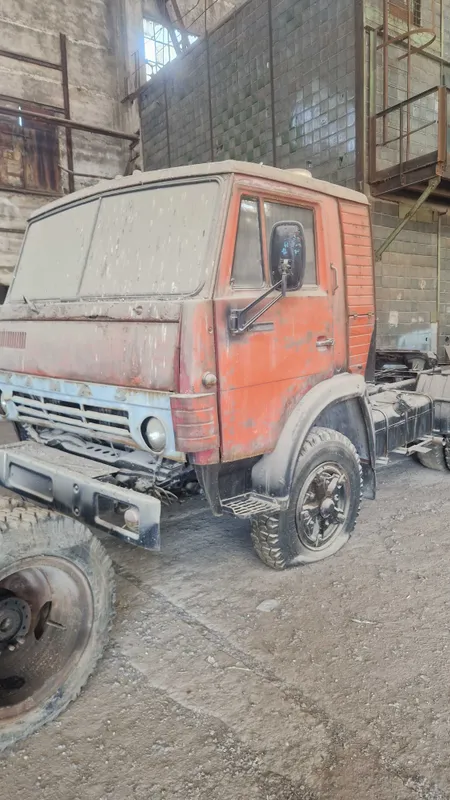 Kamaz shalanda 5410 год выпуска 1989 Maz pritsep