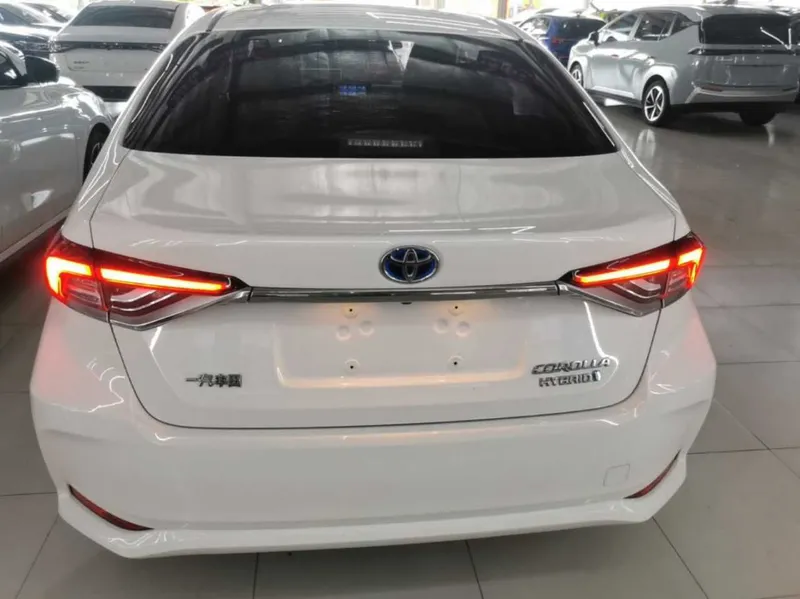 Toyota Corolla Dual-Motor 1.8L E-CVT Elite Edition 5 Toyota Corolla Dual-Motor 1.8L E-CVT Elite Edition 5