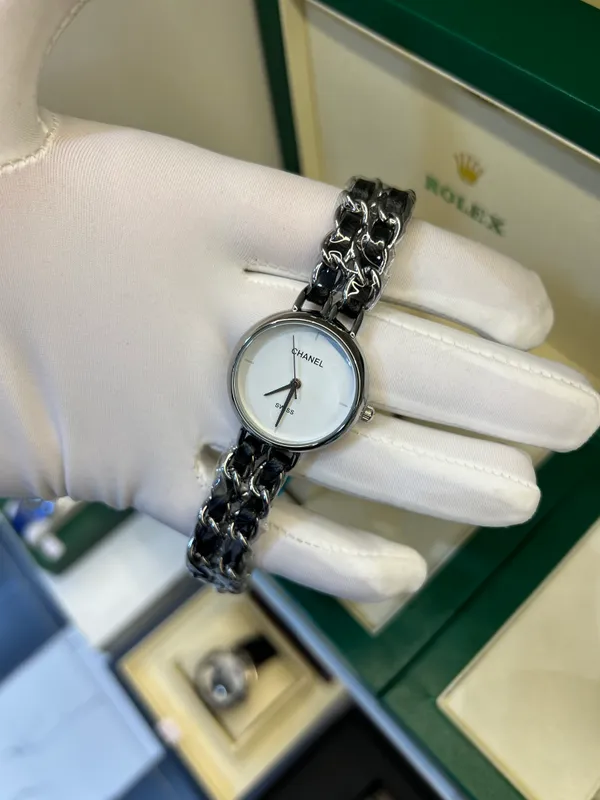 Часы CHANEL 2