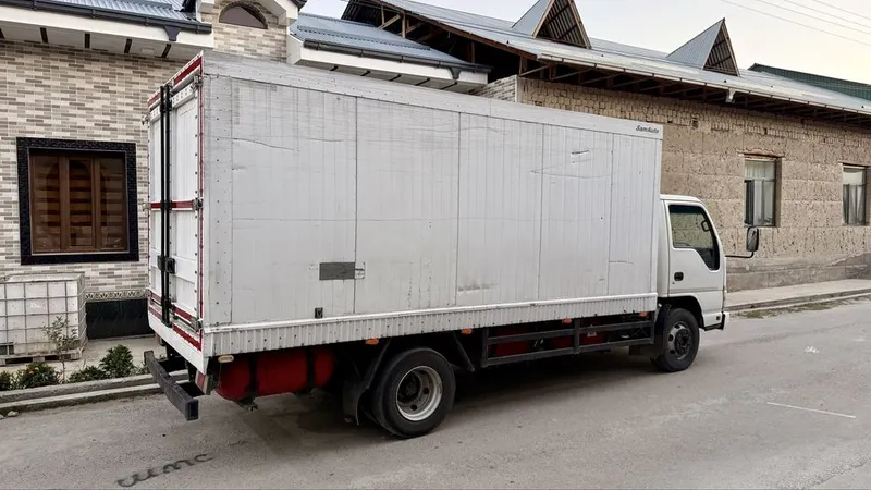 Isuzu haladnik holati yaxshi 2 Isuzu haladnik holati yaxshi 2