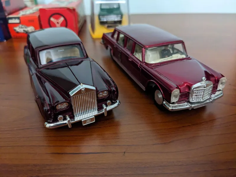 модели автомобилей в масштабе 1:43
