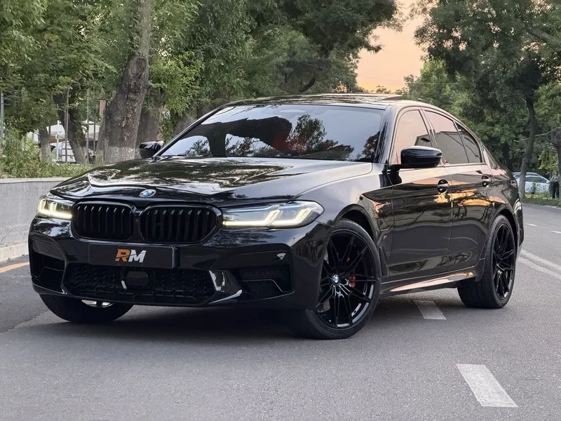 BMW G30 XDrive 530i LuxuryLine