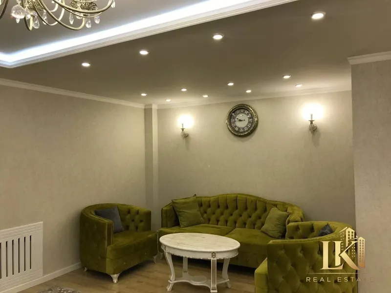 3-комнатная квартира 80 м², 3/4, ЖК Ц-1 (Мирзо-Улугбекский), с мебелью и техникой — фото 1
