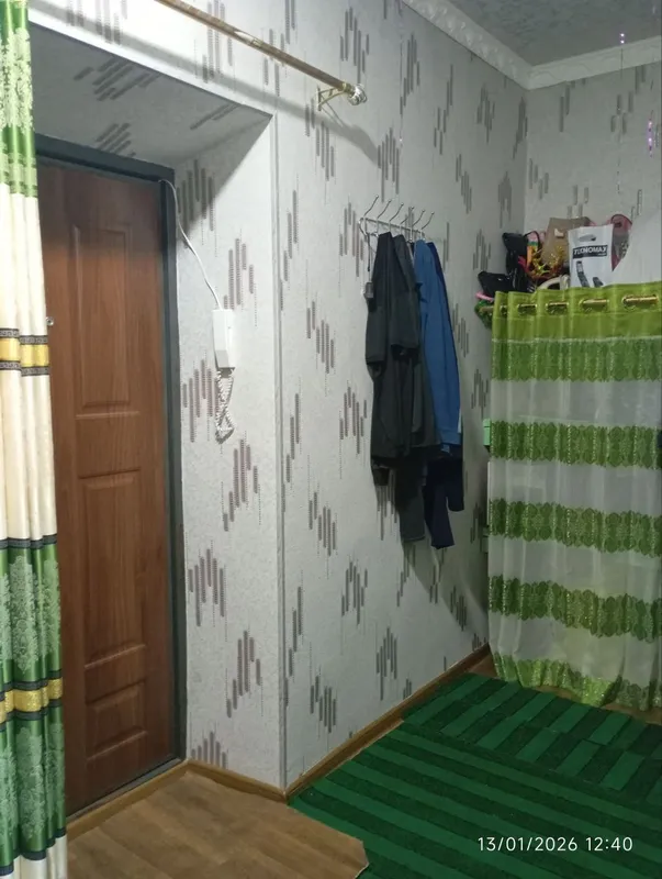 Dom 1 xonali sotiladi