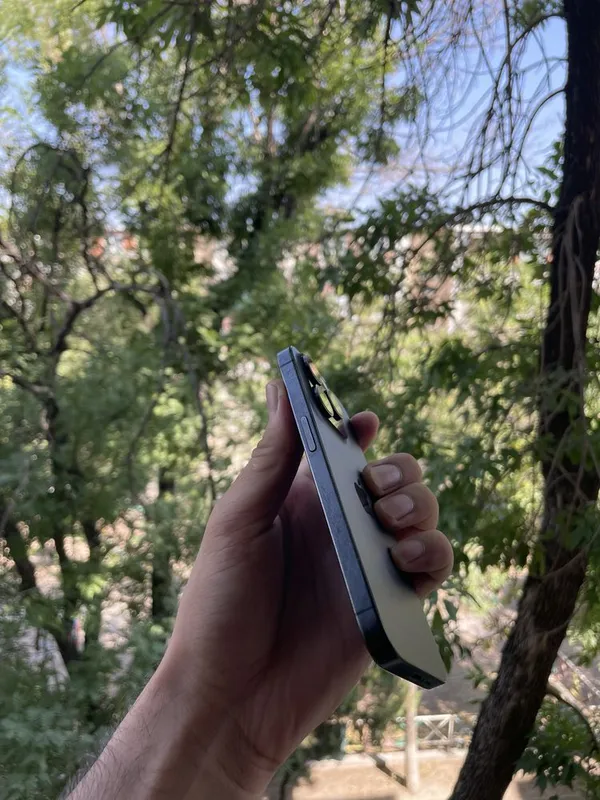 Iphone 15 Pro 128 GB 3
