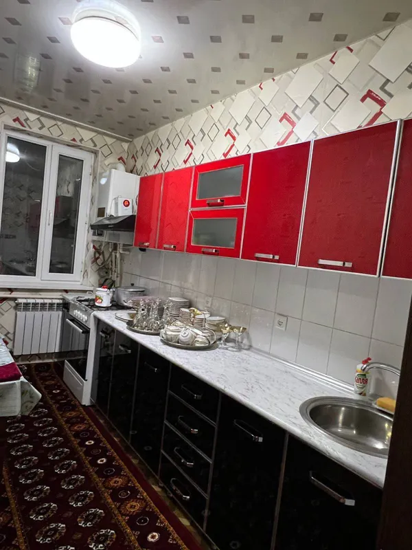 sergeli 4 bekat yonida kvartira bor