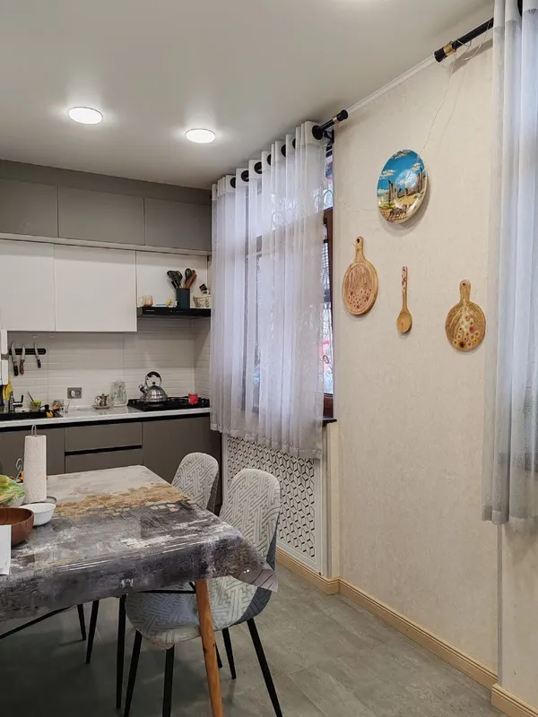 3 xonali kvartira sotiladi, 90 m², Yunusobod tumani 5