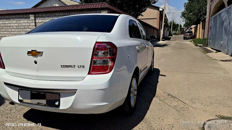 Chevrolet cobalt 2025 4