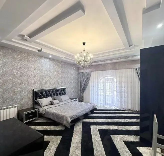 162 m² maydondagi 3 xonali kvartira sotiladi · ID 7326 4 162 m² maydondagi 3 xonali kvartira sotiladi · ID 7326 4