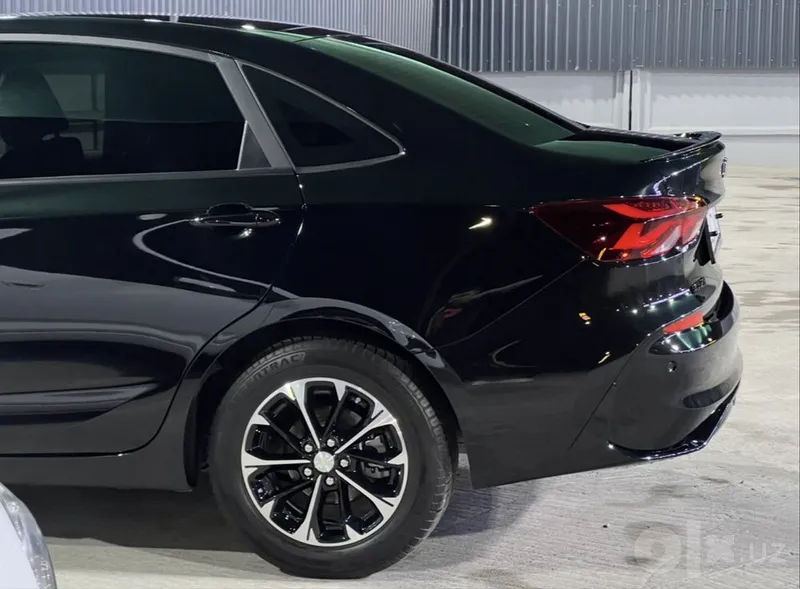 Chevrolet Monza 1.3 Turbo Mild Hybrid (48V) — 2023-yil (1 egasi) 3 Chevrolet Monza 1.3 Turbo Mild Hybrid (48V) — 2023-yil (1 egasi) 3