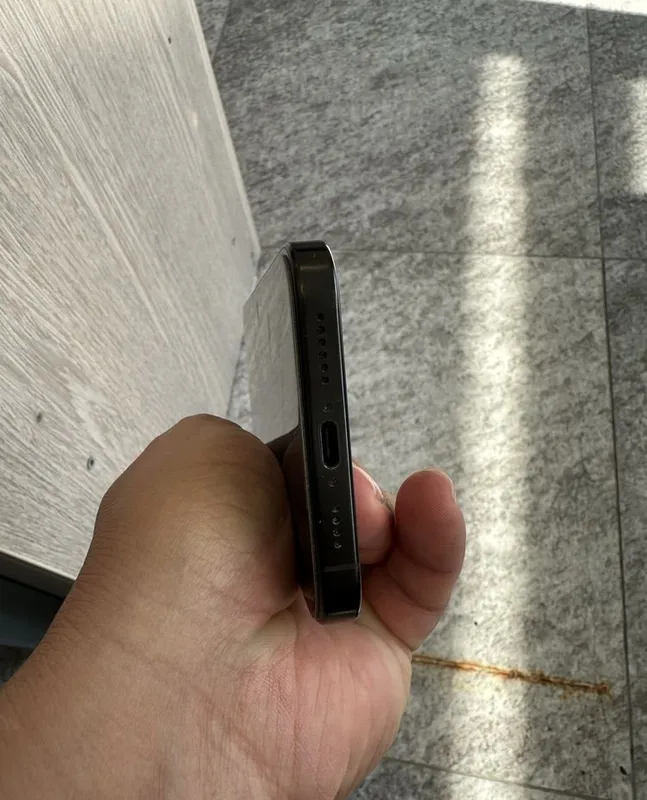 iPhone 16 Pro Max 256 ГБ, идеальное состояние 4 iPhone 16 Pro Max 256 ГБ, идеальное состояние 4