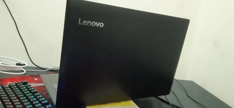 ноутбук Lenovo, полный комплект — фото 5