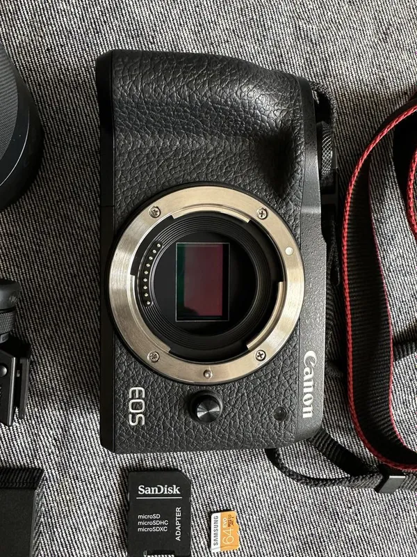Canon M6Mk2 + CANON 32MM1,4 +22MMF2 — фото 2