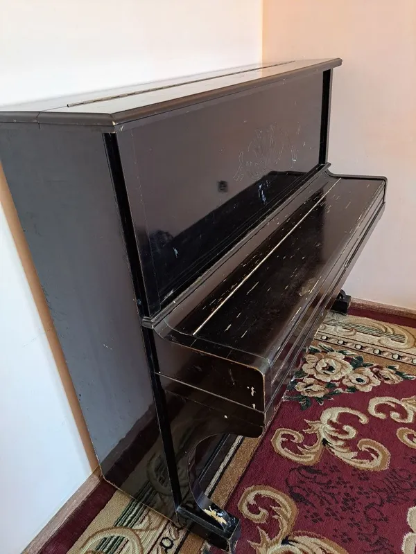 Zudlik bilan fortopiano sotiladi 2 Zudlik bilan fortopiano sotiladi 2