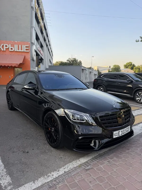 Mercedes Benz W222 S550 4 Mercedes Benz W222 S550 4