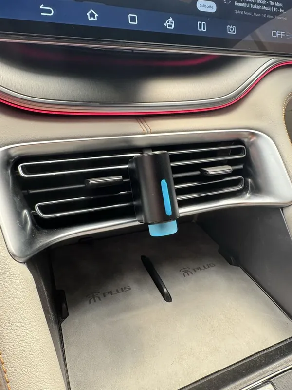 Автомобильный умный ароматизатор 5 Автомобильный умный ароматизатор 5