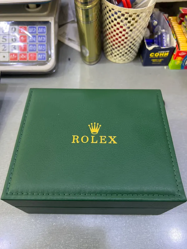 ROLEX Oyster Perpetual Land-Dweller 3 ROLEX Oyster Perpetual Land-Dweller 3