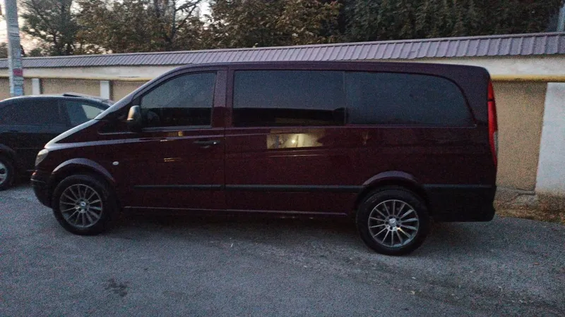 Srochna sotiladi mersedes benz vito long