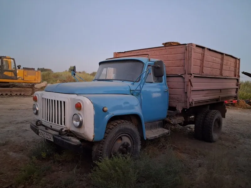 Gaz 5307 sotiladi Holati yaxshi yoqilg'i turi prapan 2