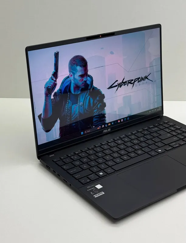 Asus VivoBook 15S — Snapdragon X Plus X1P42100 — фото 1