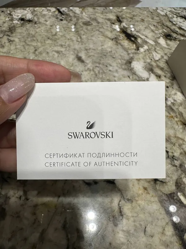 Swarovsi оригинал 100% 5 Swarovsi оригинал 100% 5