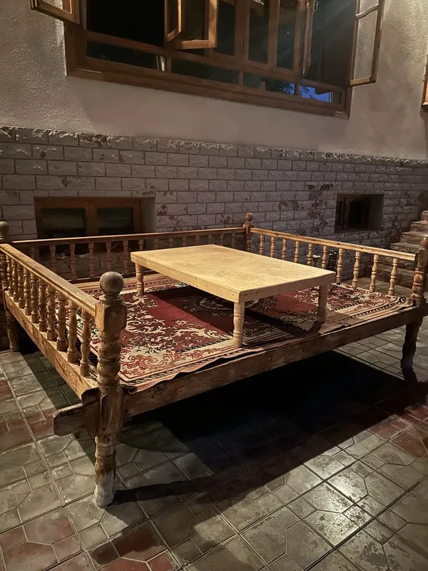 Продам топчан, скомейка со столом 1