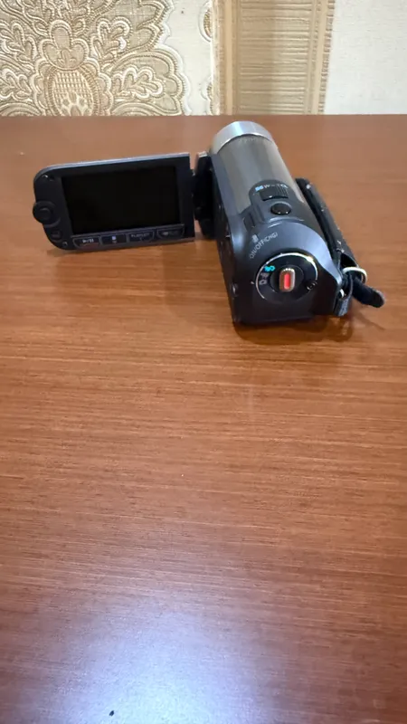 Видеокамера Canon — фото 1