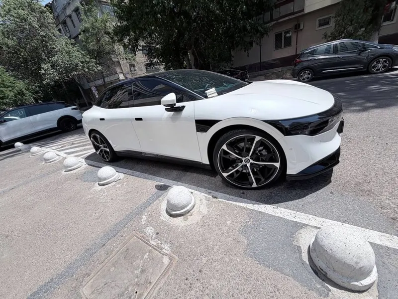 В наличии Zeekr 007 ( Dual Motor, 100Kwt, Stargate,) 2 В наличии Zeekr 007 ( Dual Motor, 100Kwt, Stargate,) 2