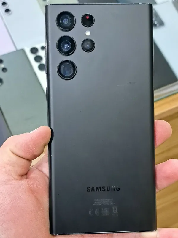 Samsung S22 Ultra память 12/256GB 1