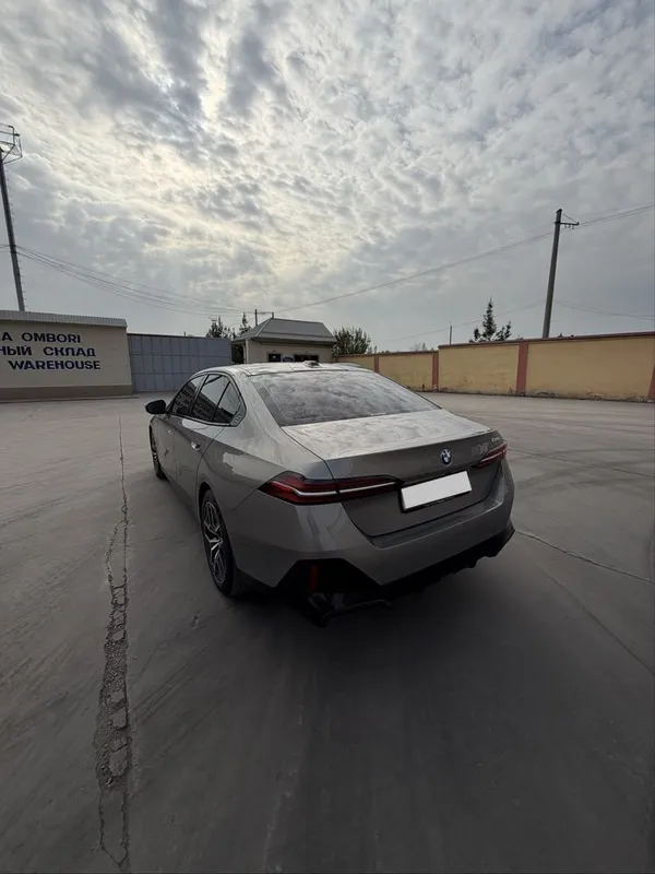 BMW 520i 2025 Yil 7000 km yurgan 2