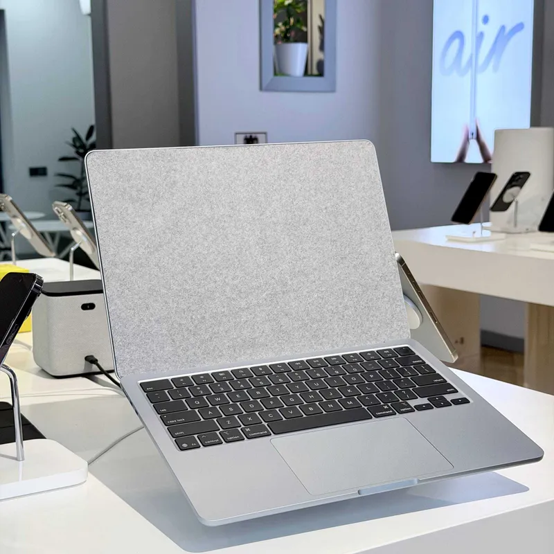 MacBook Air M5 Sky Blue/Midnight 16/512GB YANGI 4