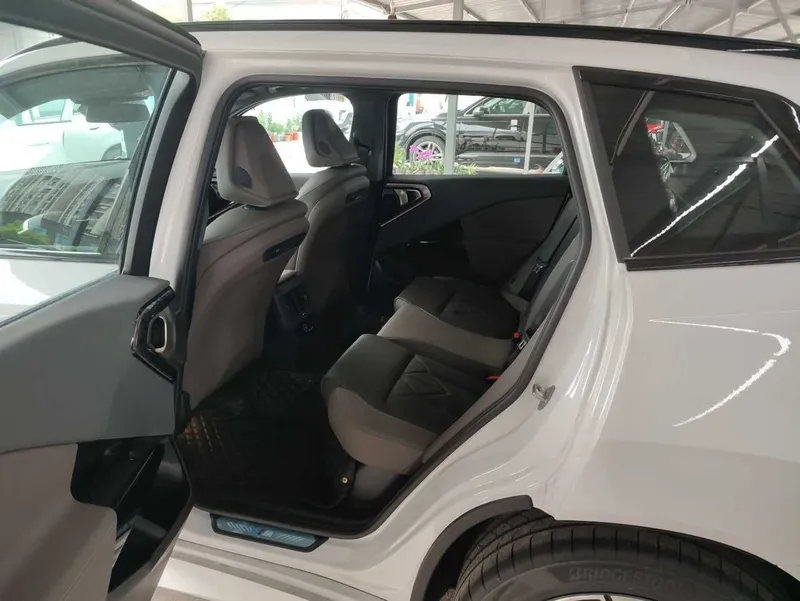 BMW X3 Model, xDrive30L Prestige M Sport Night Package — фото 9