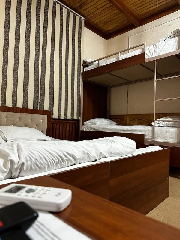 Arzon oylik hostel. 2