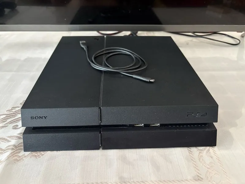PlayStation 4 Fat с дисководом — фото 1