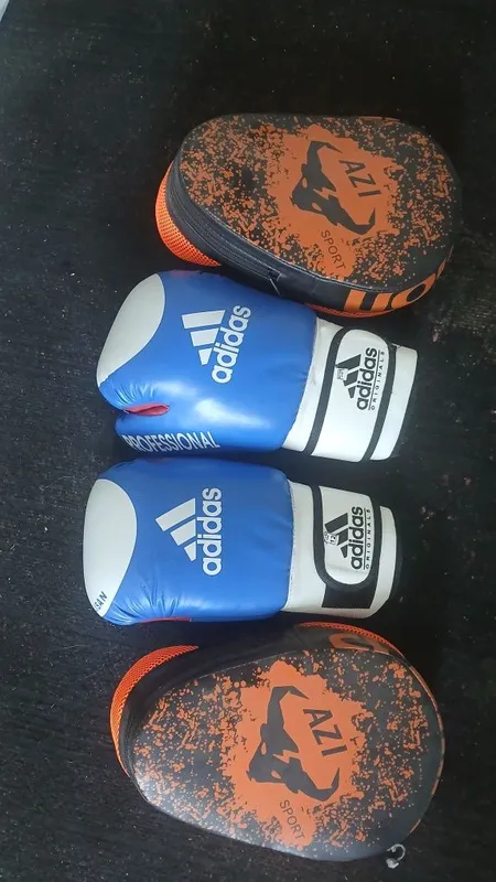 Boks qo'lqop, боксёр перчатки adidas 1 Boks qo'lqop, боксёр перчатки adidas 1