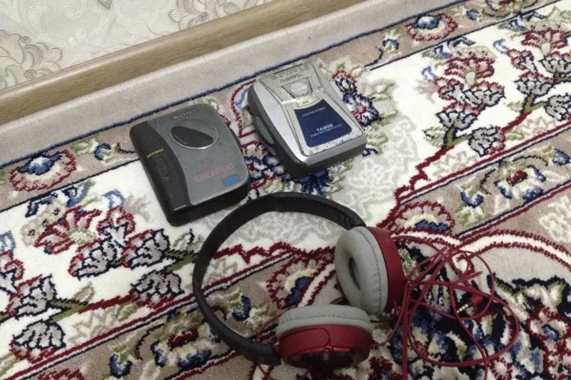Sony Aiwa pleyerlari va quloqchinlar. 7 Sony Aiwa pleyerlari va quloqchinlar. 7