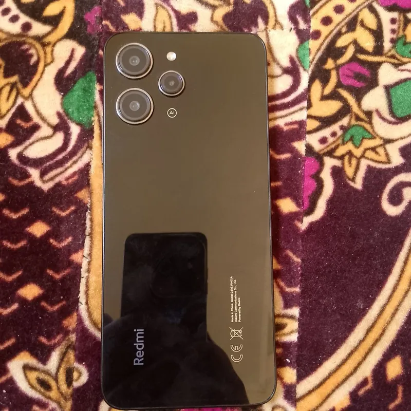 Redmi 12 va knopka TELLAR SROSHNA SOTILADI obmen — фото 1