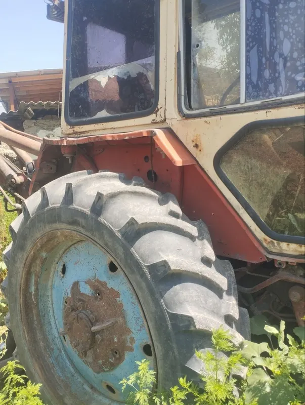 Yumizi ekeskavator bor sotiladi yil 91 8