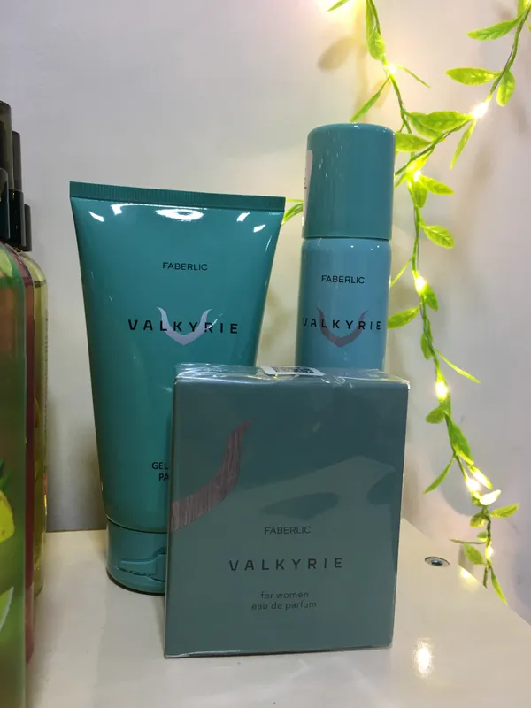 Женский парфюмерный комплект Valkyrie Faberlic 1 Женский парфюмерный комплект Valkyrie Faberlic 1