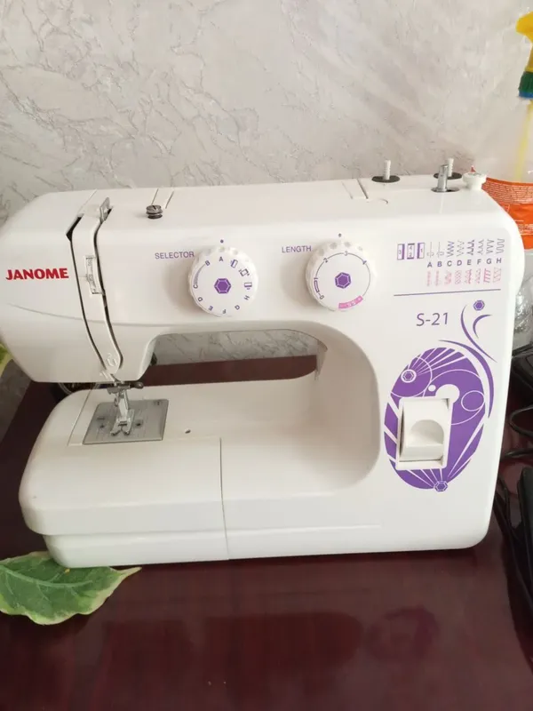 Швейная машина Janome 2 Швейная машина Janome 2