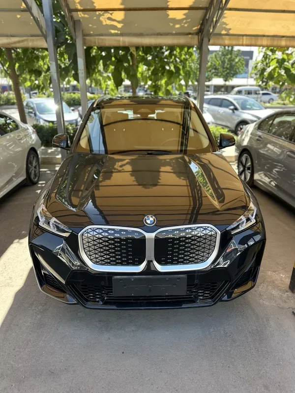 Bmw ix1 25l 2025 1