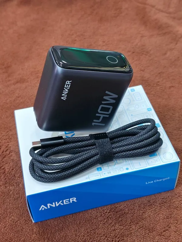 Anker power adapter 140w — фото 1