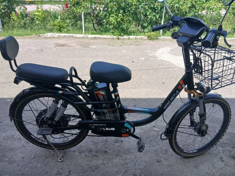 Skuter sotiladi