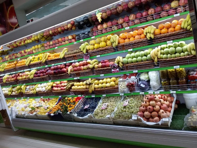 Sabzavotlar va sut mahsulotlari uchun vitrinali sovutgich 2