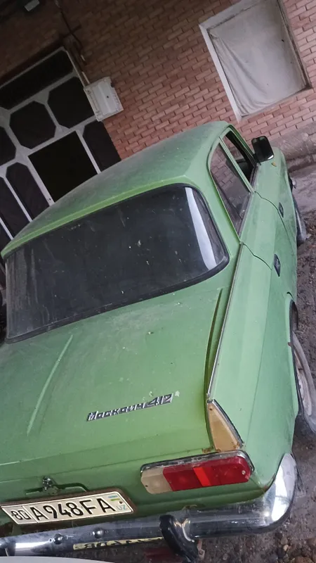 Moskivich 412 sotiladi 4