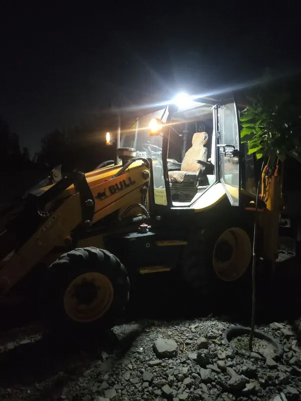 Продаётся 3в1 bull (jcb) — фото 2