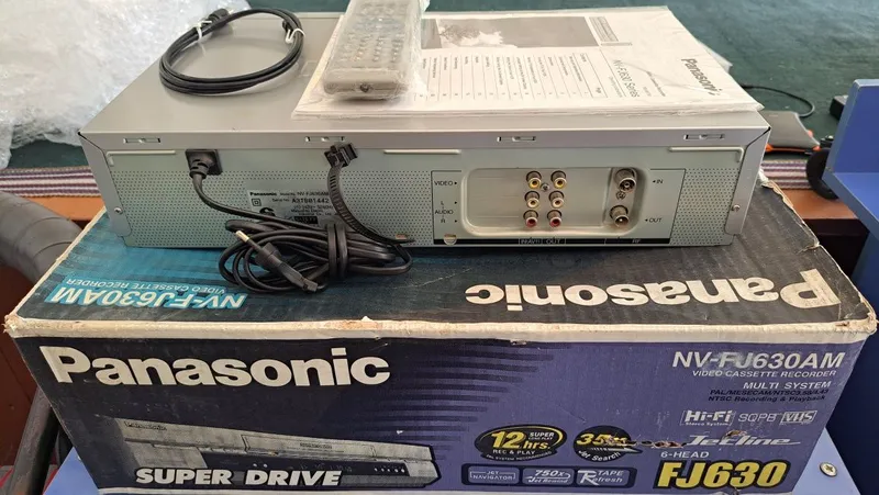 Panasonic NV-FJ630 янги видео магнитафон 6 Panasonic NV-FJ630 янги видео магнитафон 6