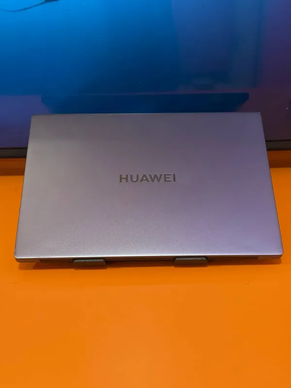 Ноутбук: HUAWIE Laptop — фото 2 Ноутбук: HUAWIE Laptop — фото 2