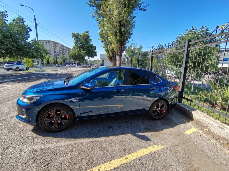 Продается Chevrolet Onix Premier 1 позиция. 5